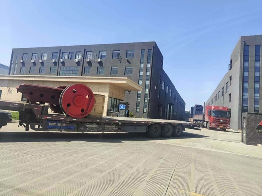 Triturador de mandíbulas para una fácil instalación y trituración profesional en la industria de la construcción