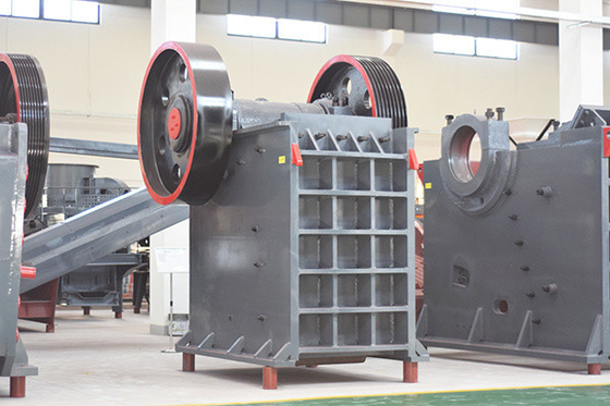 Fabricantes de trituradoras de mandíbulas de piedra caliza de 110 kW con capacidad de 110-320 tph