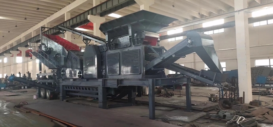 Máquina de trituradora de granito de impacto móvil 100 T / H Pedido personalizado Tamaño de salida 50-100mm