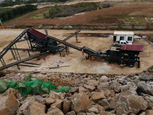 Trituradora de cono de impacto de mandíbula portátil para el trituración de granito de piedra llisa YD938E69/YD1142E710