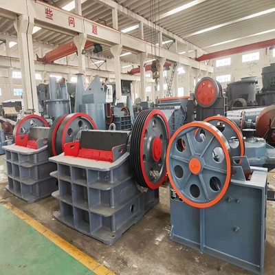 Instalación bajo orientación técnica de mineral 600*900 trituradora de mandíbula