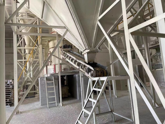 Fabrica de máquinas de la línea de producción del molino de carbono negro Raymond de acuerdo con diferentes modelos