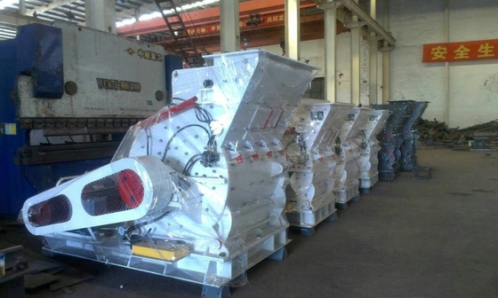 PC4008-75 Tipo del motor AC Motor de la línea de producción del molino de martillos de polvo grueso