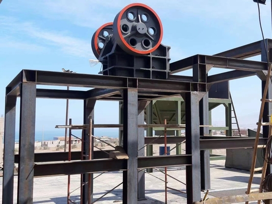 55-75kw potencia del motor PE600*900 triturador para la trituración de piedra caliza/granito/piedra de río/basalto
