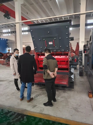 Versión europea de la molienda en bruto de Raymond Mill para los requisitos de las normas industriales