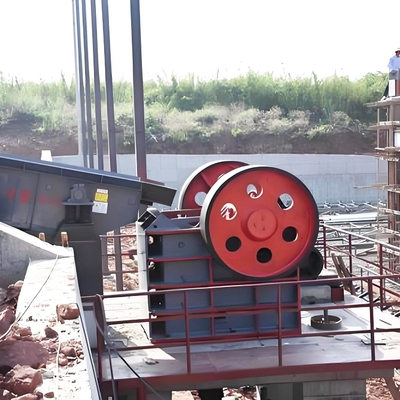 Línea completa de detección de triturador de mandíbula de piedra con capacidad de 90-180tph y certificación ISO