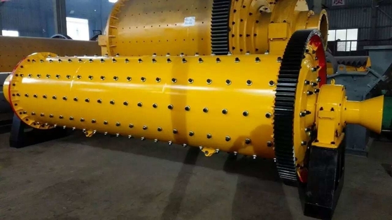 Ingeniero asignado 10-100tph Molino de molienda de bolas de mineral con velocidad de rotación 18-37kw