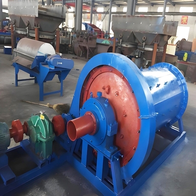 Capacidad de molienda de minerales asignada al ingeniero 1-30tph Molino de bolas para materiales de mineral